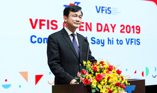 gs-le-vinh-danh-1-DFAR.jpg
